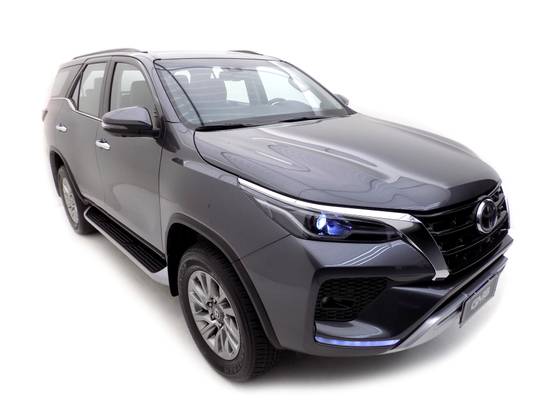 TOYOTA HILUX SW4 2.8 D-4D TURBO DIESEL SRX 7L 4X4 AUTOMÁTICO